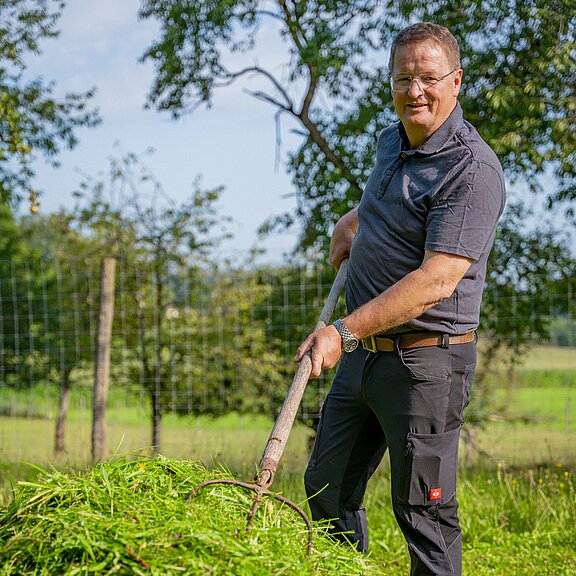 Hofinger_Manfred_in_Streuobstwiese.jpg  