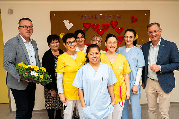 20250212_Besuch_Pflegeheim_Ried_Valentinsaktion_HQ-4.jpg  